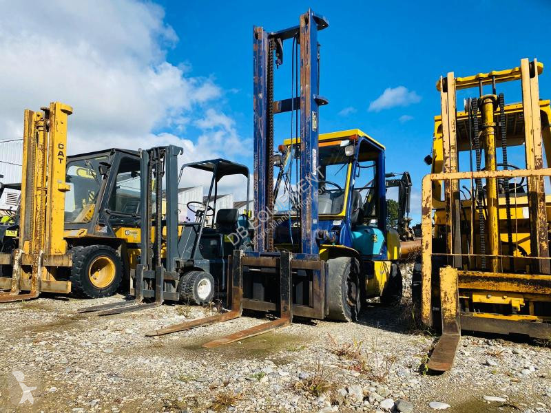 Teleskopický manipulátor Komatsu Chariot...