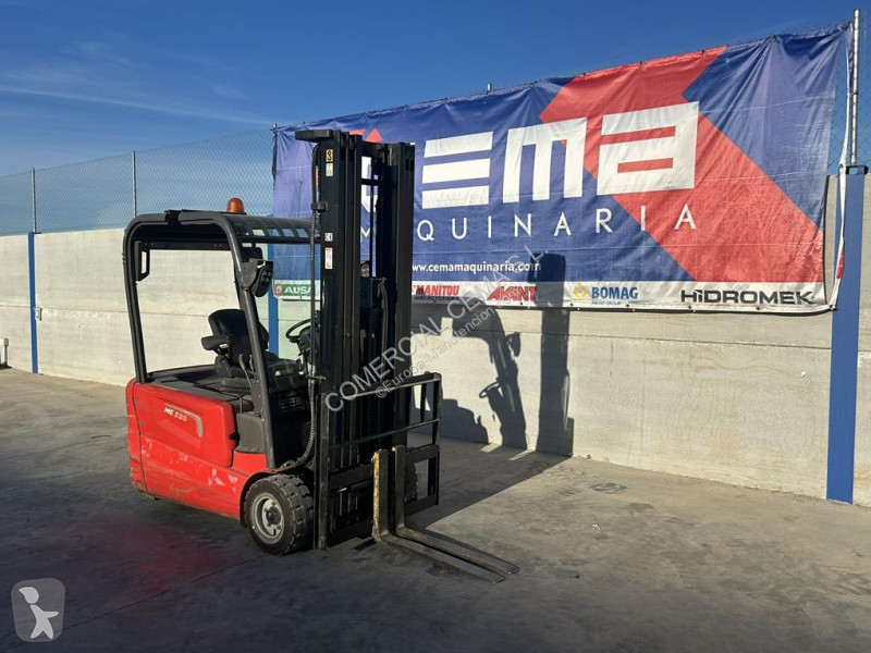 Carretilla elevadora Manitou ME320