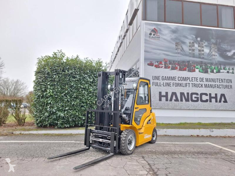 Teleskopický manipulátor Hangcha XE25i...