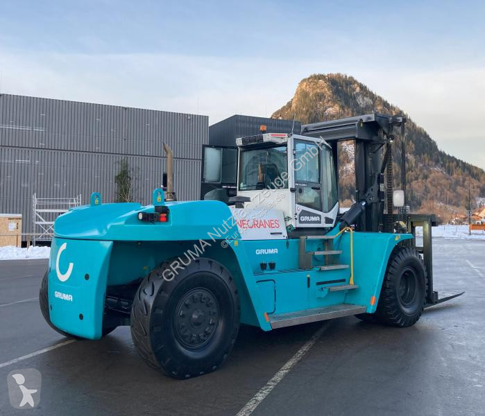 Teleskopický manipulátor Konecranes  SMV33-1200C