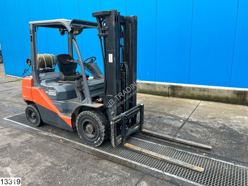 Heftruck Toyota 8 FGF 25 2.500 KG