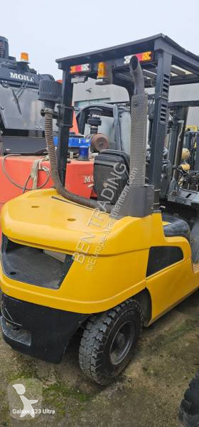 Caterpillar DP30N Gabelstapler