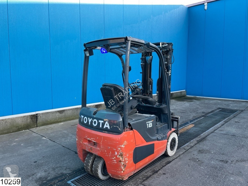 Teleskopický manipulátor Toyota 8FBEKT18...