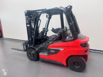 Neu Linde Dieselstapler