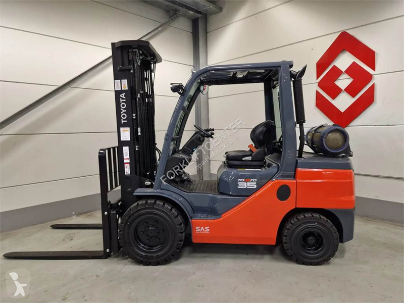 Heftruck Toyota 02-8FGJF35