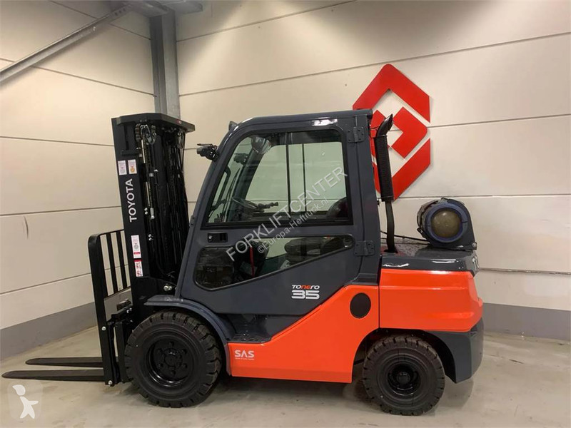 Heftruck Toyota 02-8FGJF35