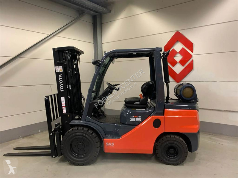 Heftruck Toyota 02-8FGJF35