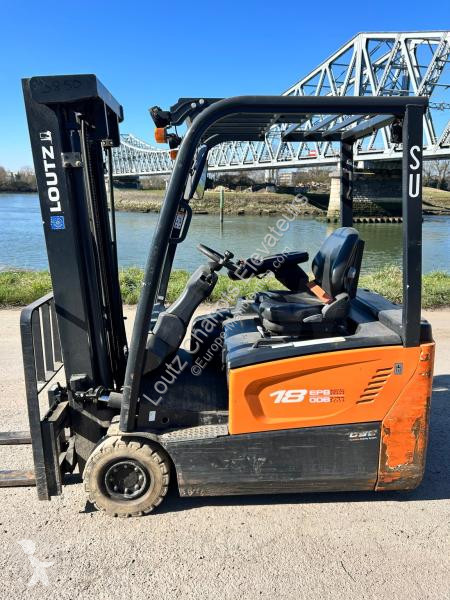 Teleskopický manipulátor Doosan B18T-7