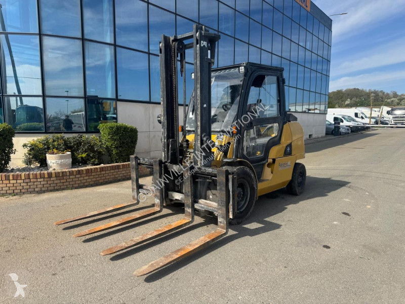 Caterpillar DP45NT Gabelstapler