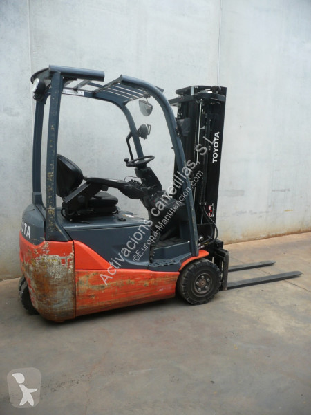 Carretilla elevadora Toyota 8FBEK16T