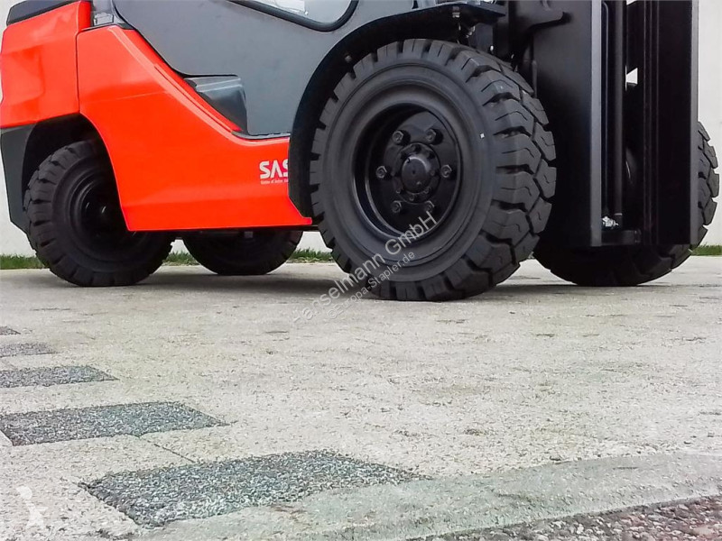 Кар Toyota 52-8FDJF35