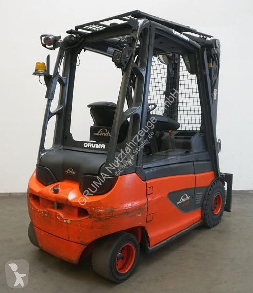 Teleskopický manipulátor Linde E 30 387