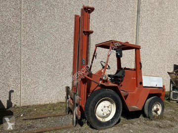 Carretilla diesel Manitou