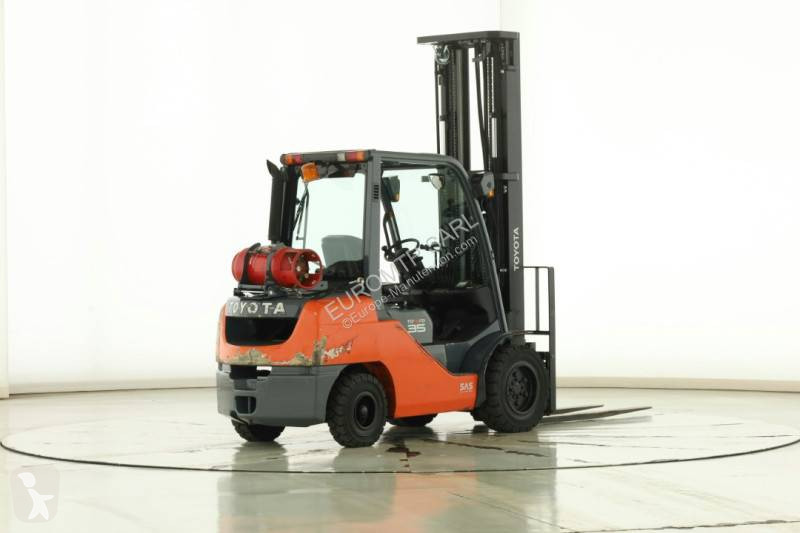 Stivuitor Toyota 02-8-FGJF-35