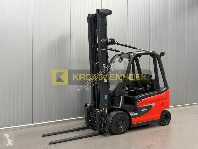 Heftruck Linde E 25 Triplex 7410 mm