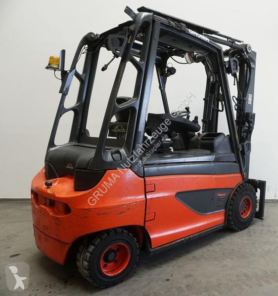 Teleskopický manipulátor Linde E 30 387