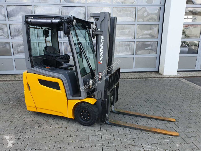 Stivuitor Jungheinrich EFG 215 / Triplex:...