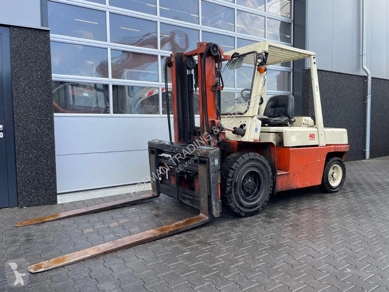 Stivuitor Nissan 40