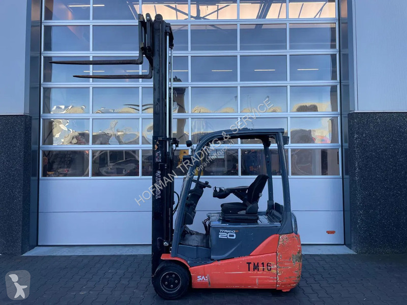 Teleskopický manipulátor Toyota 8FBET20
