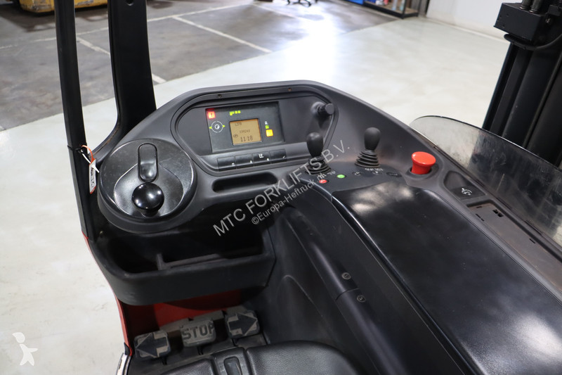 Stivuitor multidirectional Linde R16-01