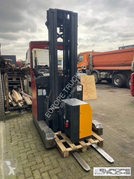 Teleskopický manipulátor BT RR B1 1600kg -...