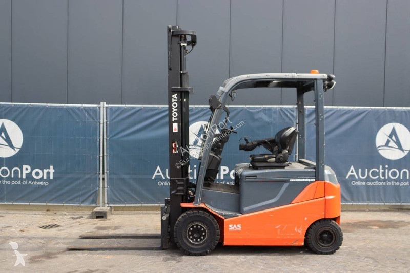 Carrello elevatore Toyota 8FBMKT25
