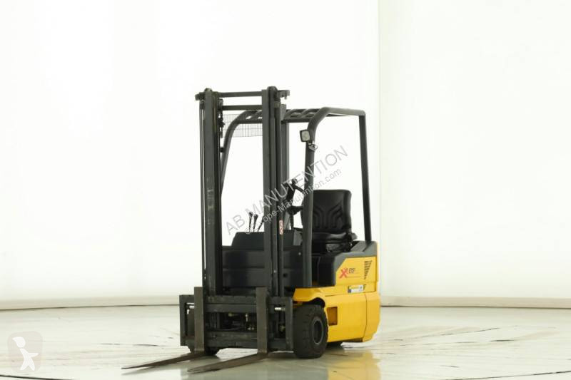 OM Pimespo XE-15-3 Gabelstapler