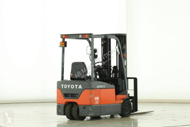 Teleskopický manipulátor Toyota 7-FBE-15