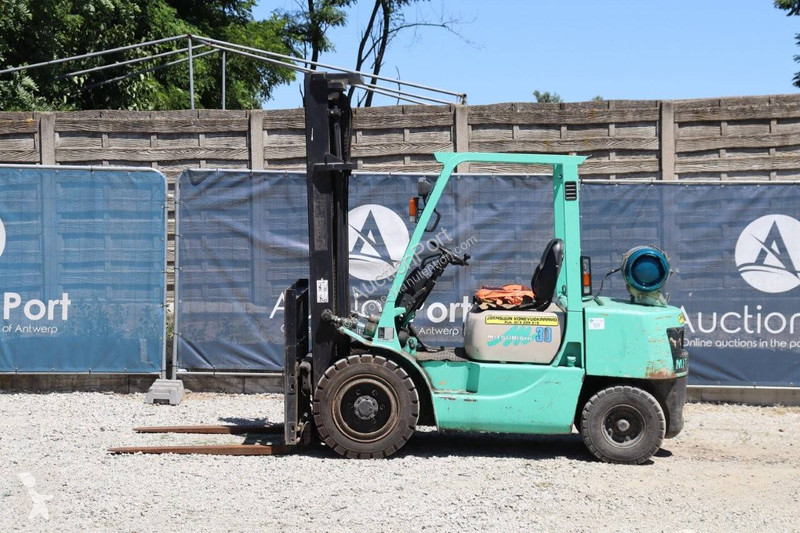 Carretilla elevadora Mitsubishi FG 30 T