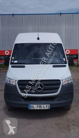Véhicule utilitaire Mercedes sprinter