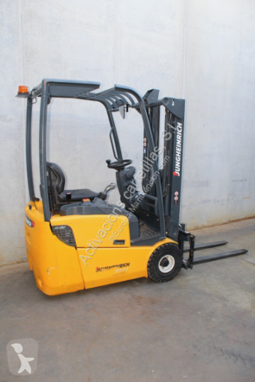 Carrello elevatore elettrico Jungheinrich