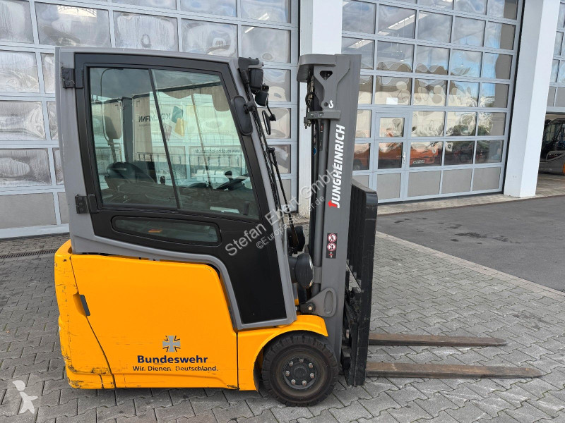 رافعة شوكية Jungheinrich EFG 215 / Triplex:...