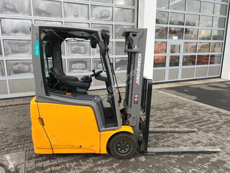 رافعة شوكية Jungheinrich EFG 215 / Triplex...