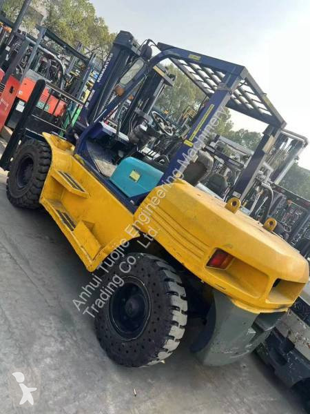Teleskopický manipulátor Komatsu 6 Ton
