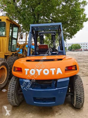 Toyota 6-Ton