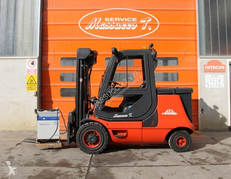 Vysokozdvižný vozík Linde E40P-02