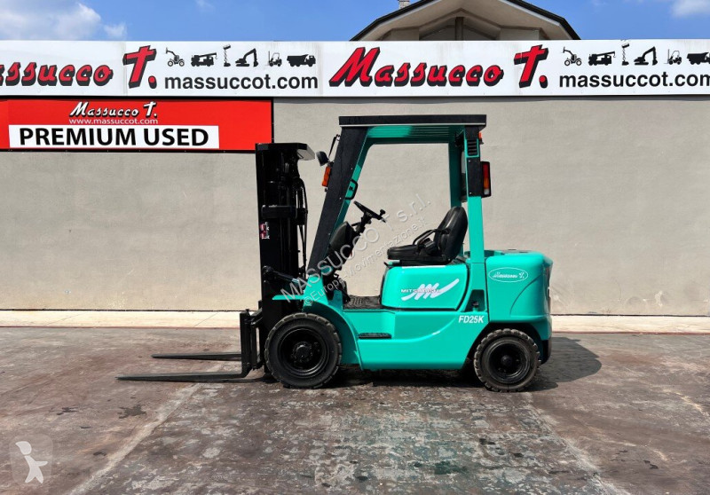 رافعة شوكية Mitsubishi FD25K