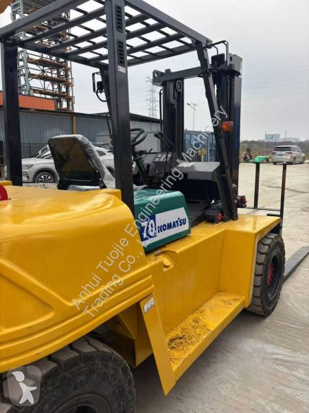 Vysokozdvižný vozík Komatsu 7-Ton