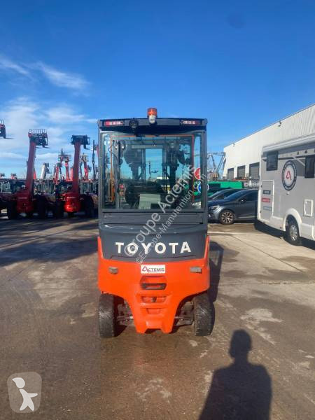 رافعة شوكية Toyota 9FBMK25T