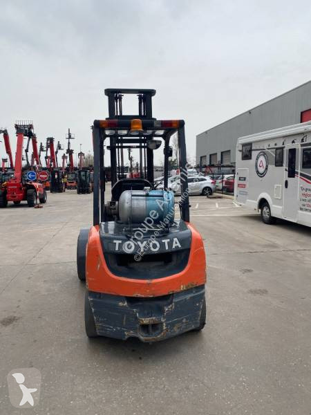 Carretilla elevadora Toyota 8FGJF30
