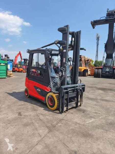 Vysokozdvižný vozík Linde E30L-01