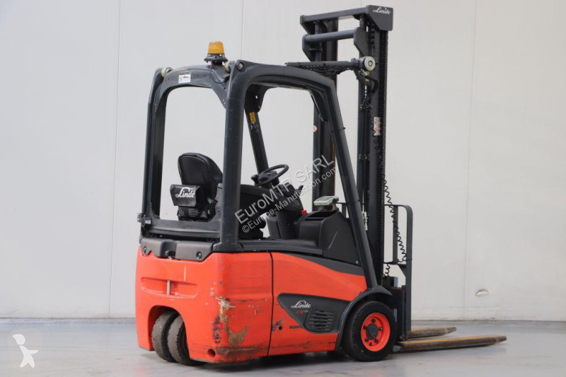 رافعة شوكية Linde