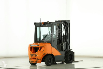 Chariot élévateur électrique Doosan
