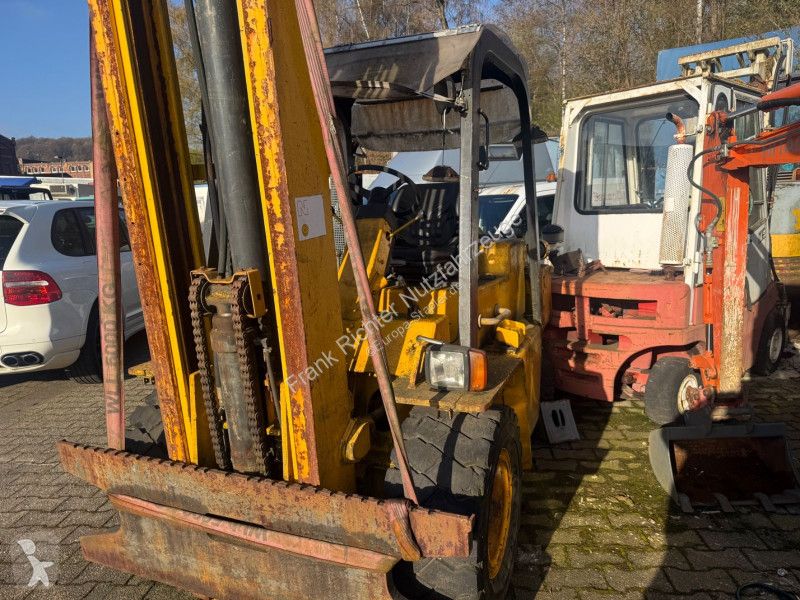 رافعة شوكية Caterpillar DP30