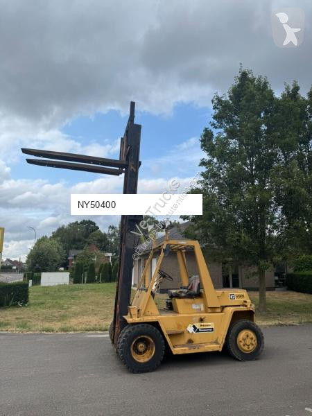 رافعة شوكية Caterpillar V120