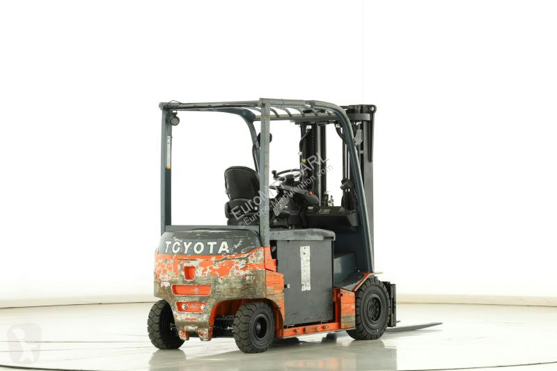 رافعة شوكية Toyota