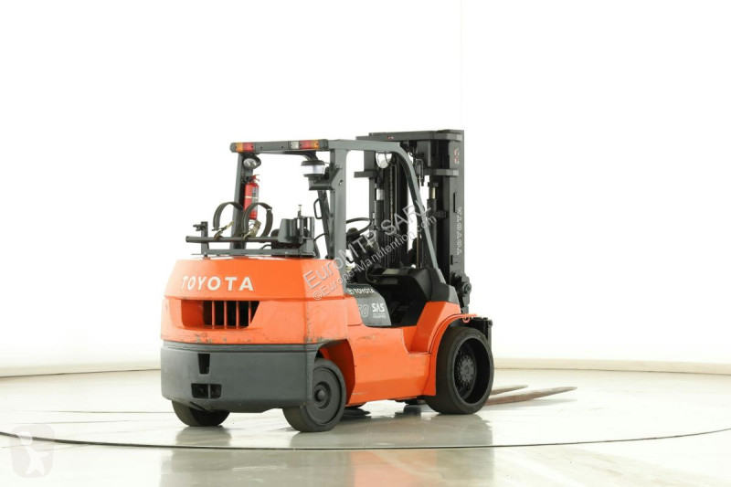 Кар Toyota  7-FGOU-60
