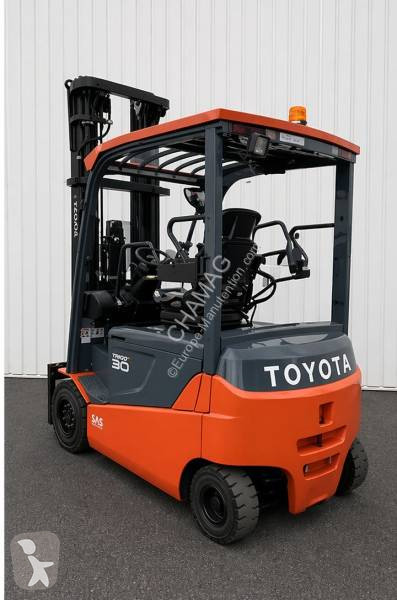 Teleskopický manipulátor Toyota