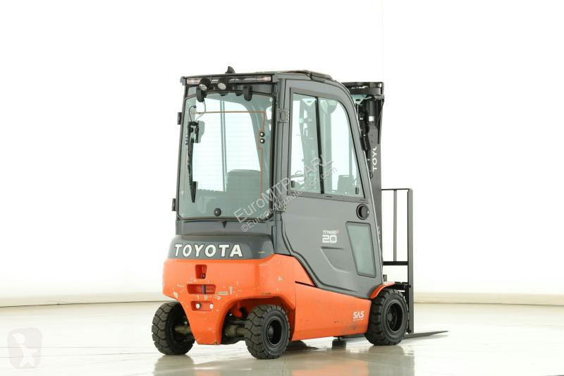 رافعة شوكية Toyota