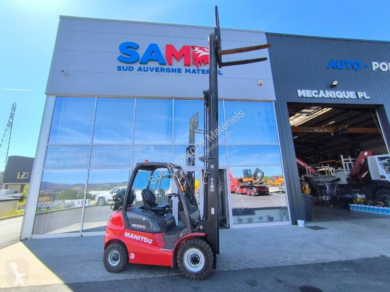 رافعة شوكية Manitou